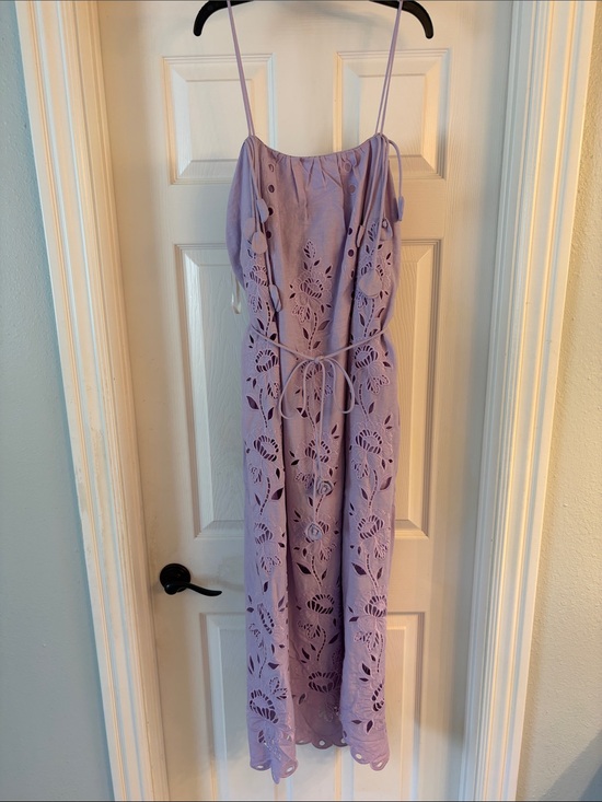 FARM Rio Dresses & Skirts - Farm Rio lavender eyelet dress with 3D floral bows Sz M NWOT never worn GORG! 💜